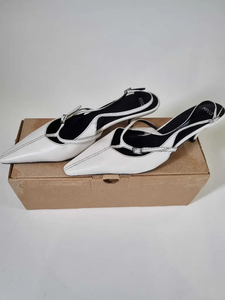 Mango - White Slingback Kitten Heeled Shoes Size: Eur 37