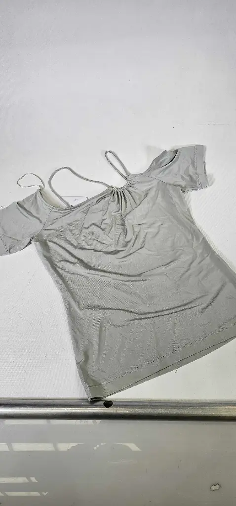 Reiss - Pale Grey Cierra Asymmetric Off-Shoulder Strappy Top - Mint Size: M